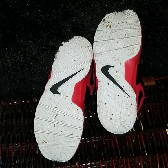 NIKE TEAM HUSTLE - Picture 4 of 6